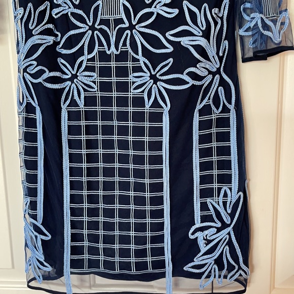 BELLE BADGLEY MISCHKA Women's Blue Sheath Dress with Baby blue Applique Size 8 - Picture 3 of 15